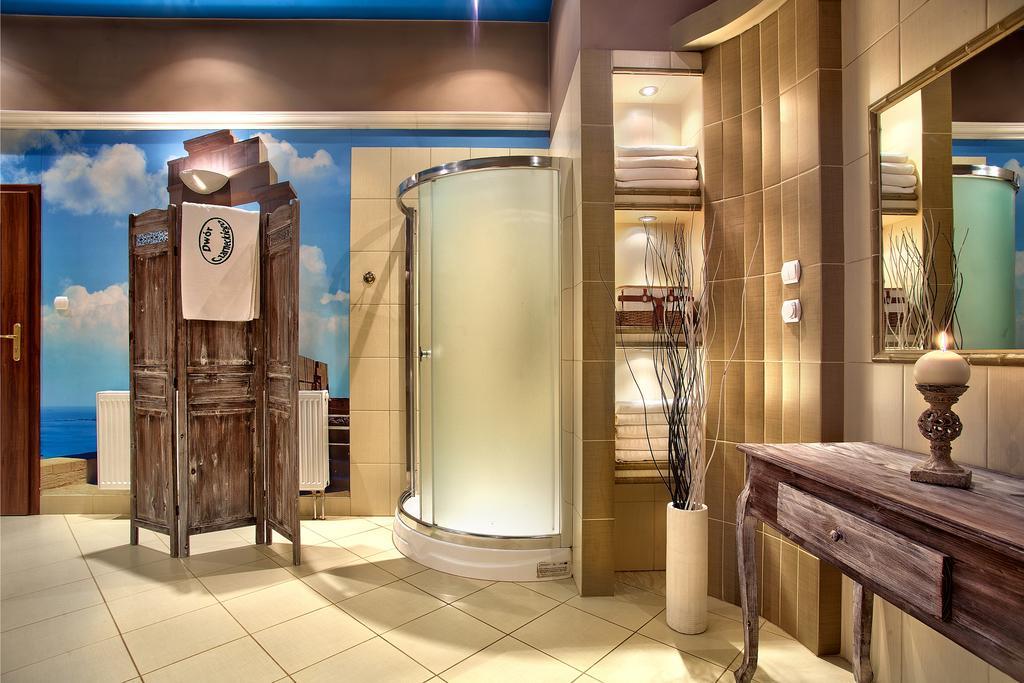 Dwor Czarneckiego Hotel Porosly Bagian luar foto